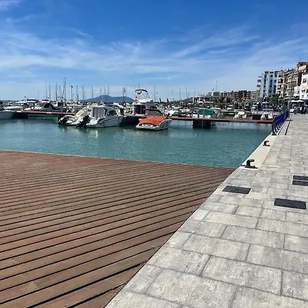 Frente Al Mar. * L'Ampolla