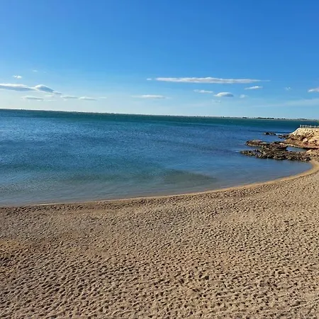 Frente Al Mar. *
